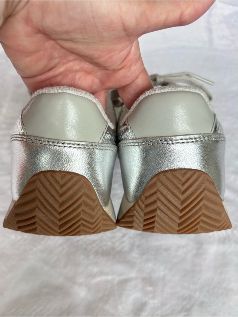 MICHAEL KORS Rhodes Leather Lace Up Metallic Silver Sneaker--NEW--9 - Picture 9 of 15